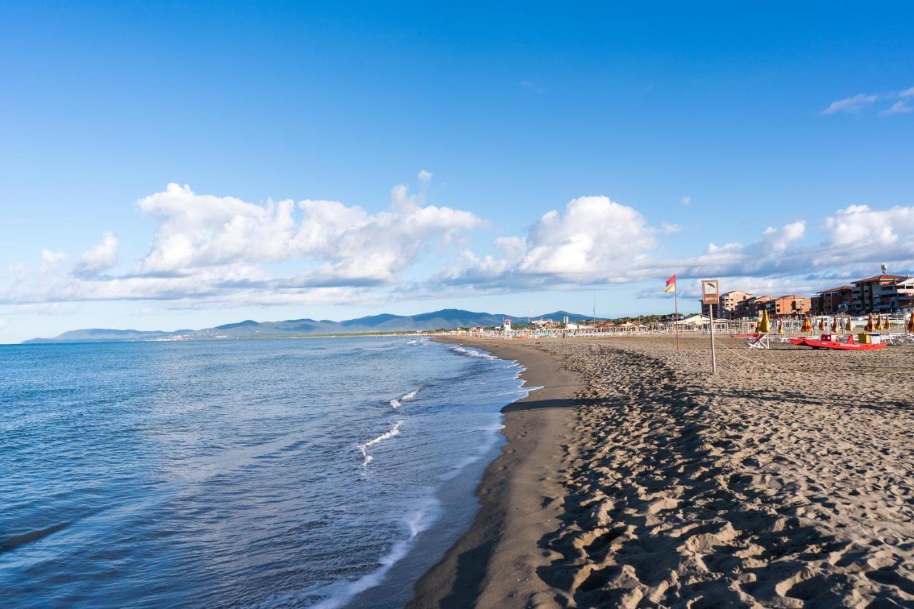 Lola Piccolo Hotel E Appartamenti Marina di Grosseto Exteriör bild