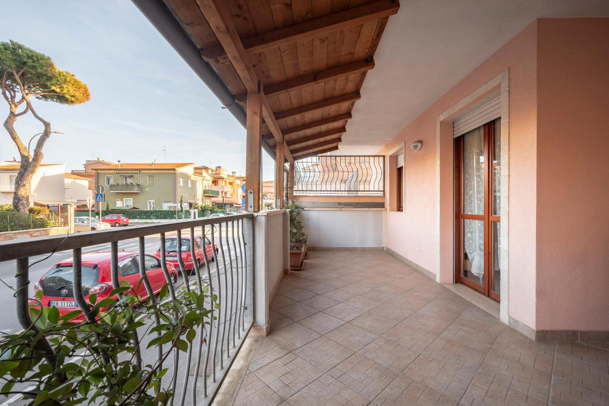 Lola Piccolo Hotel E Appartamenti Marina di Grosseto Exteriör bild