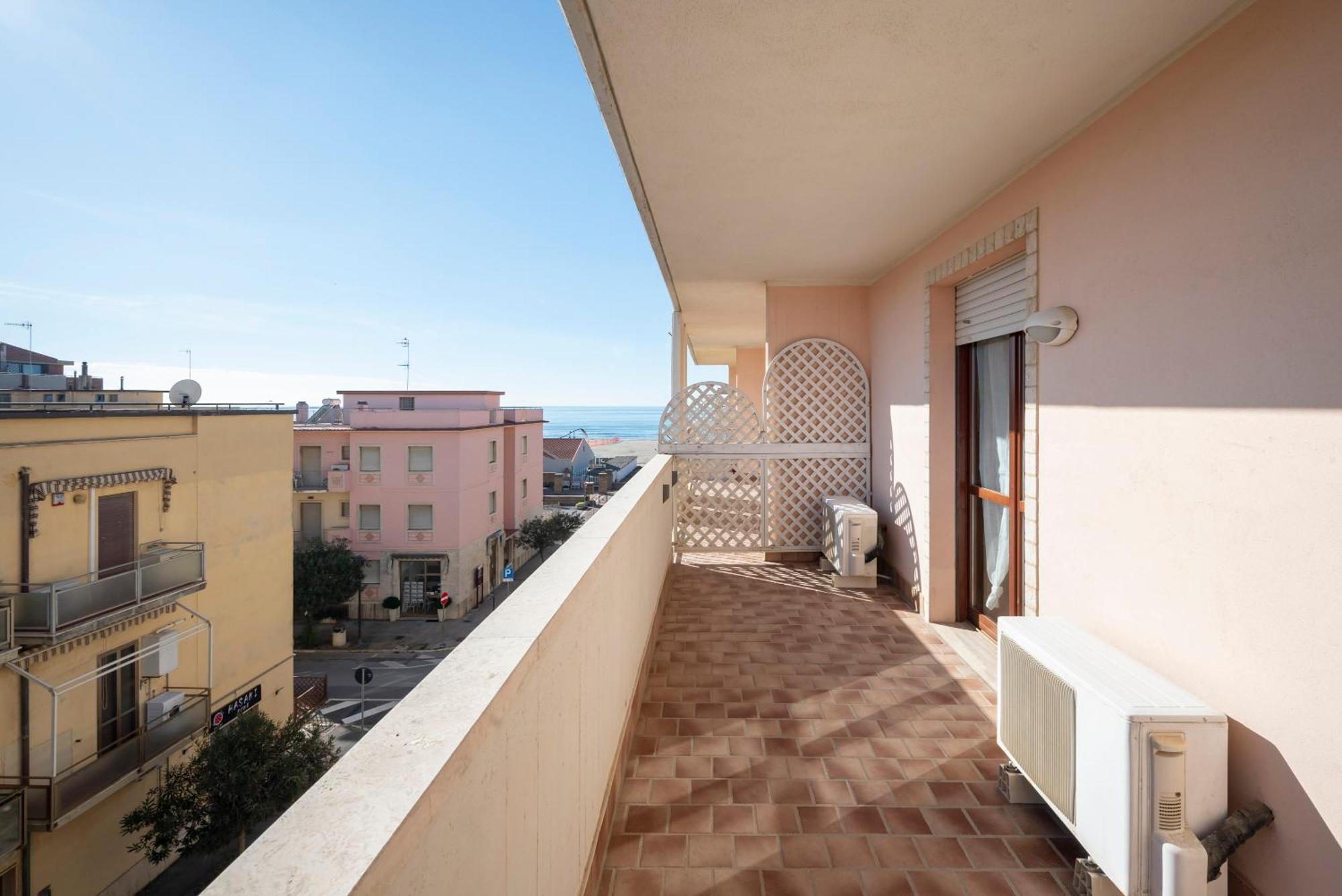Lola Piccolo Hotel E Appartamenti Marina di Grosseto Exteriör bild