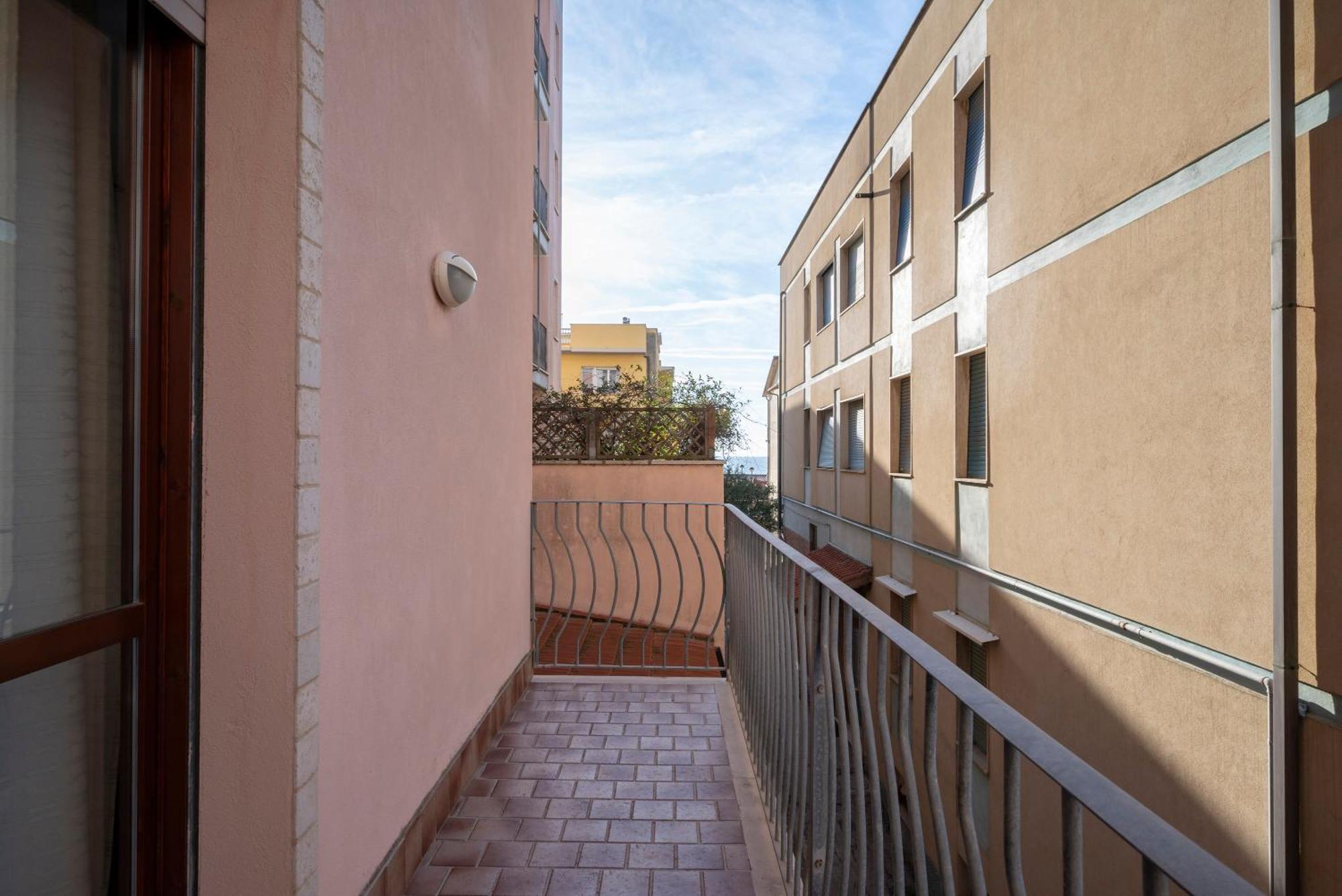 Lola Piccolo Hotel E Appartamenti Marina di Grosseto Exteriör bild