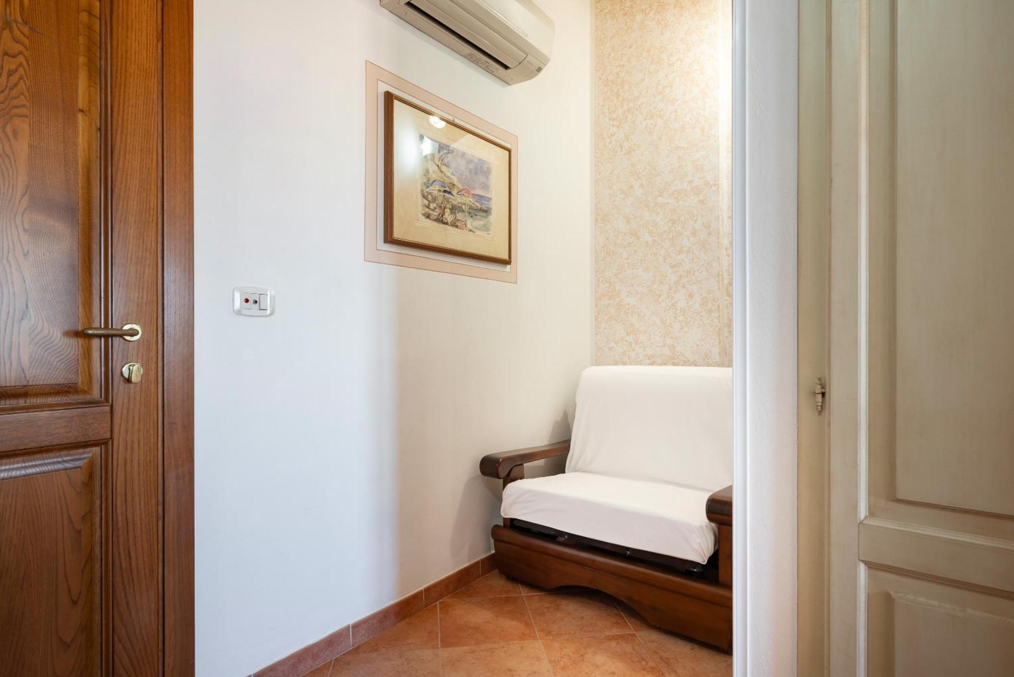 Lola Piccolo Hotel E Appartamenti Marina di Grosseto Exteriör bild